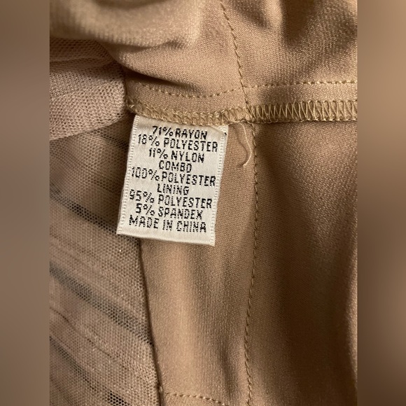 Cache’ Metallic Gold Tiered Evening Dress Size 6 - Picture 4 of 5